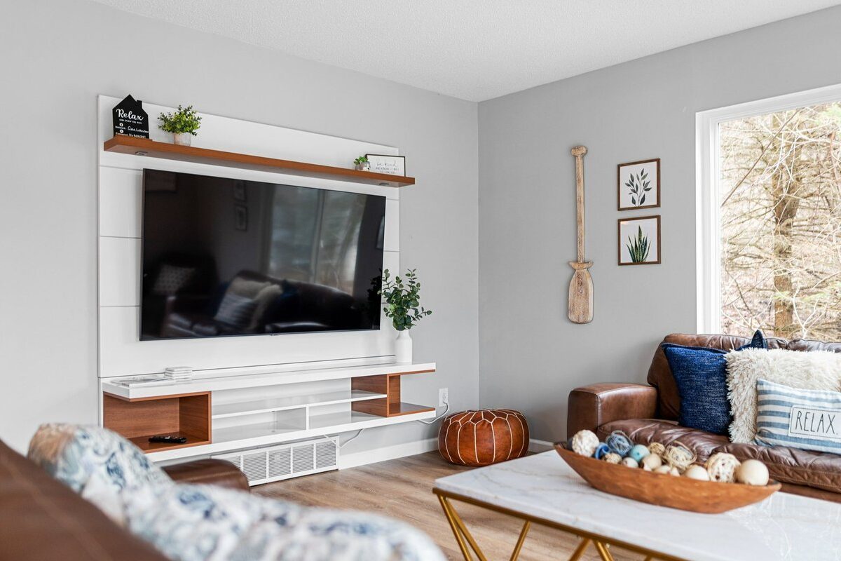 a living room in a Missoula Home with smart home solutions installed throughout